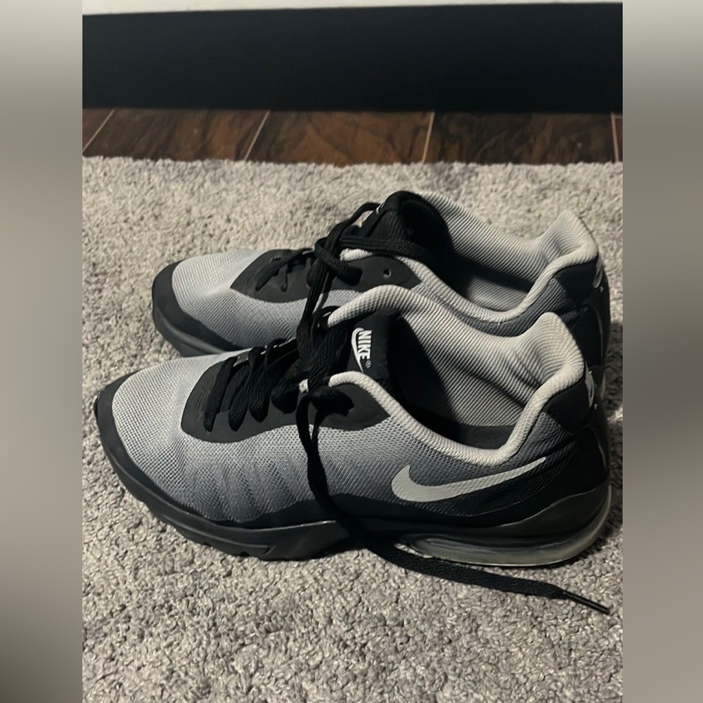 Nike air max invigor gs big kids size 6.5
